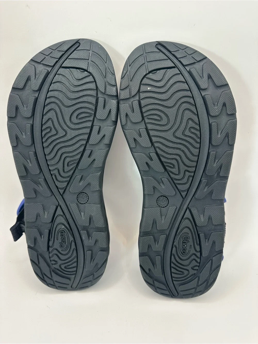 Chaco Z/Cloud X2 Womens Sport Sandals Blue Black Geometric Strappy Toe Loop 8